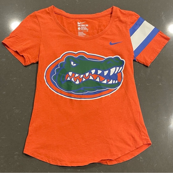 Nike Tops - Florida Gators Nike Athletic Cut Tee Women’s Short Sleeve Small